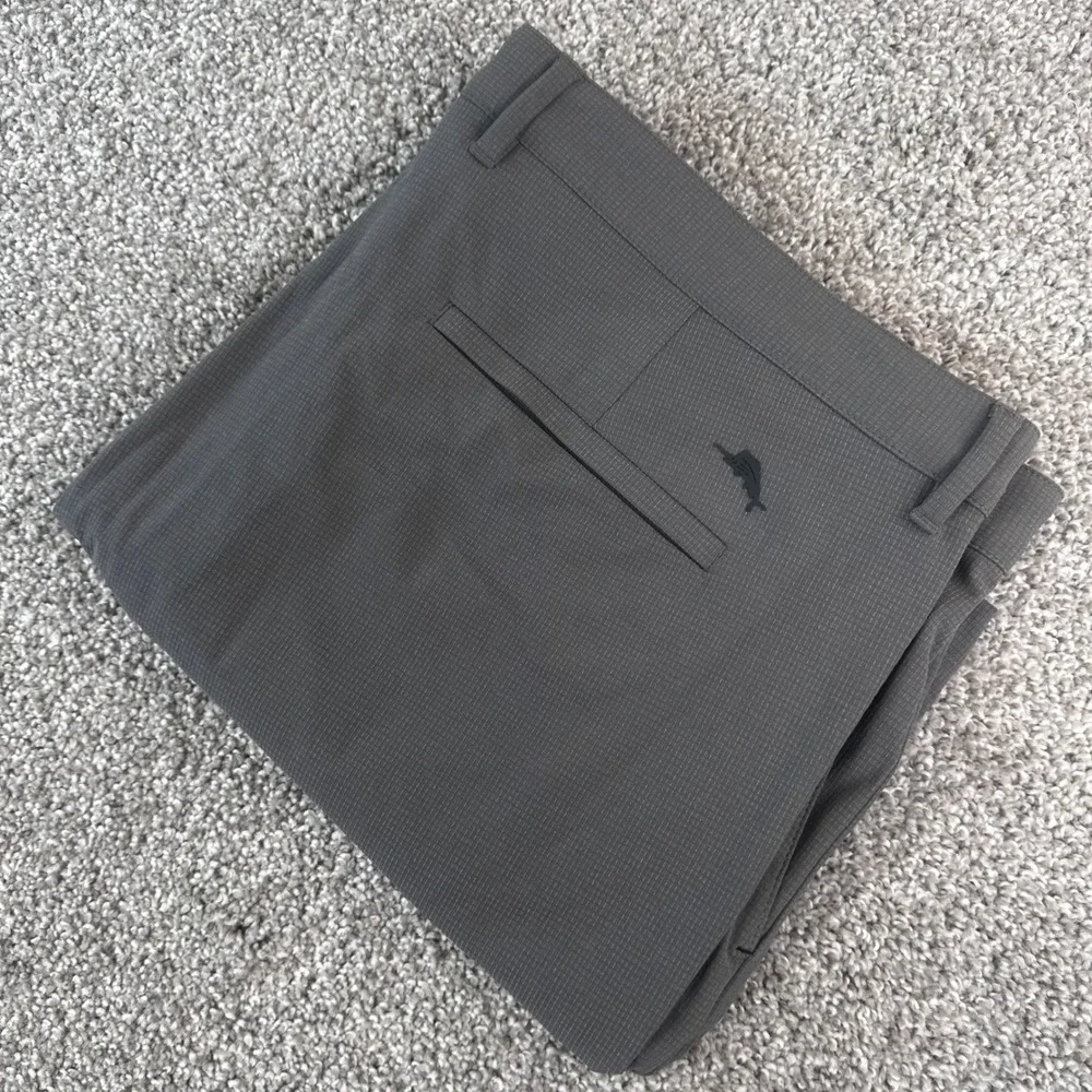 Tommy Bahama Chip Shot Shorts Mens 42 Fog Grey IslandZone Golf Performance NWT